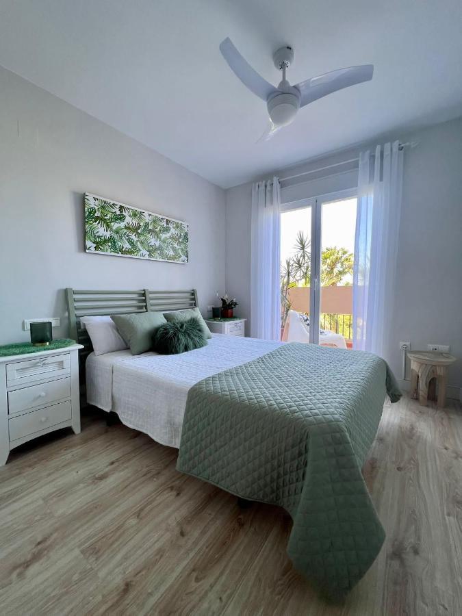 Suite Bonalba Alicante Extérieur photo