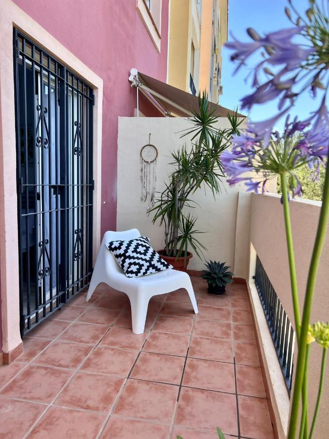 Suite Bonalba Alicante Extérieur photo